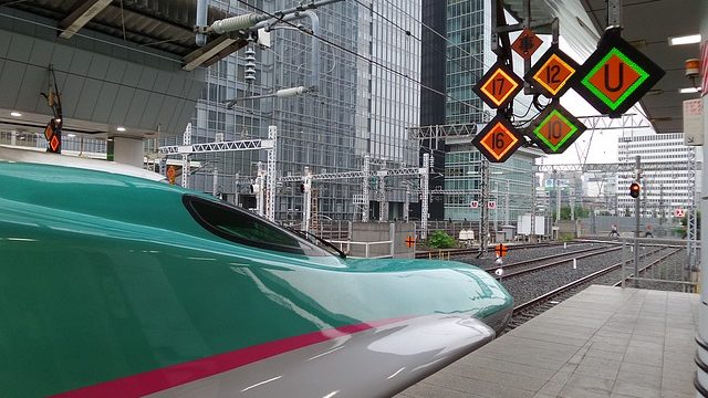 新幹線が見たい 子供と一緒に入場券で入れる 東京駅の新幹線ホーム に行こう 営業マンの休憩所